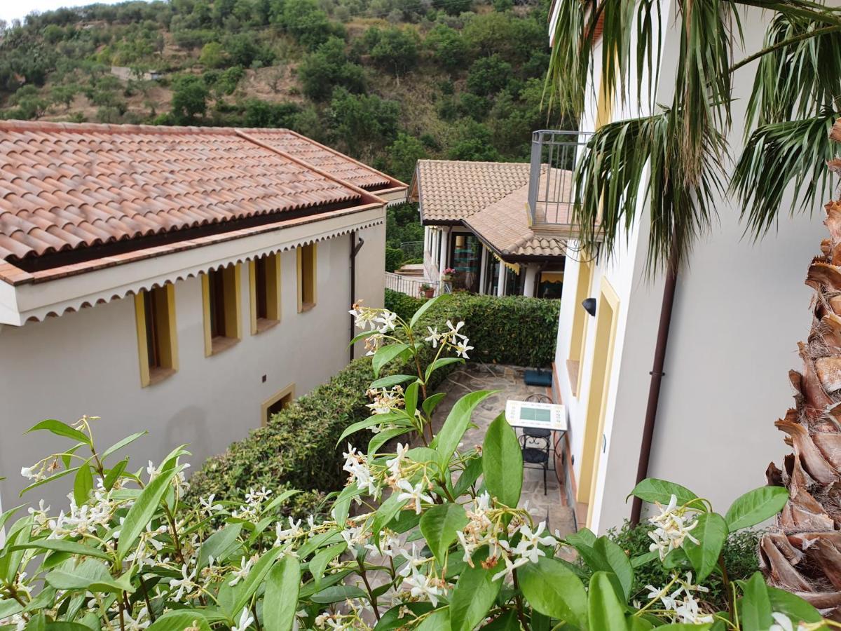 焦约萨马雷阿 Borgo San Francesco酒店 外观 照片
