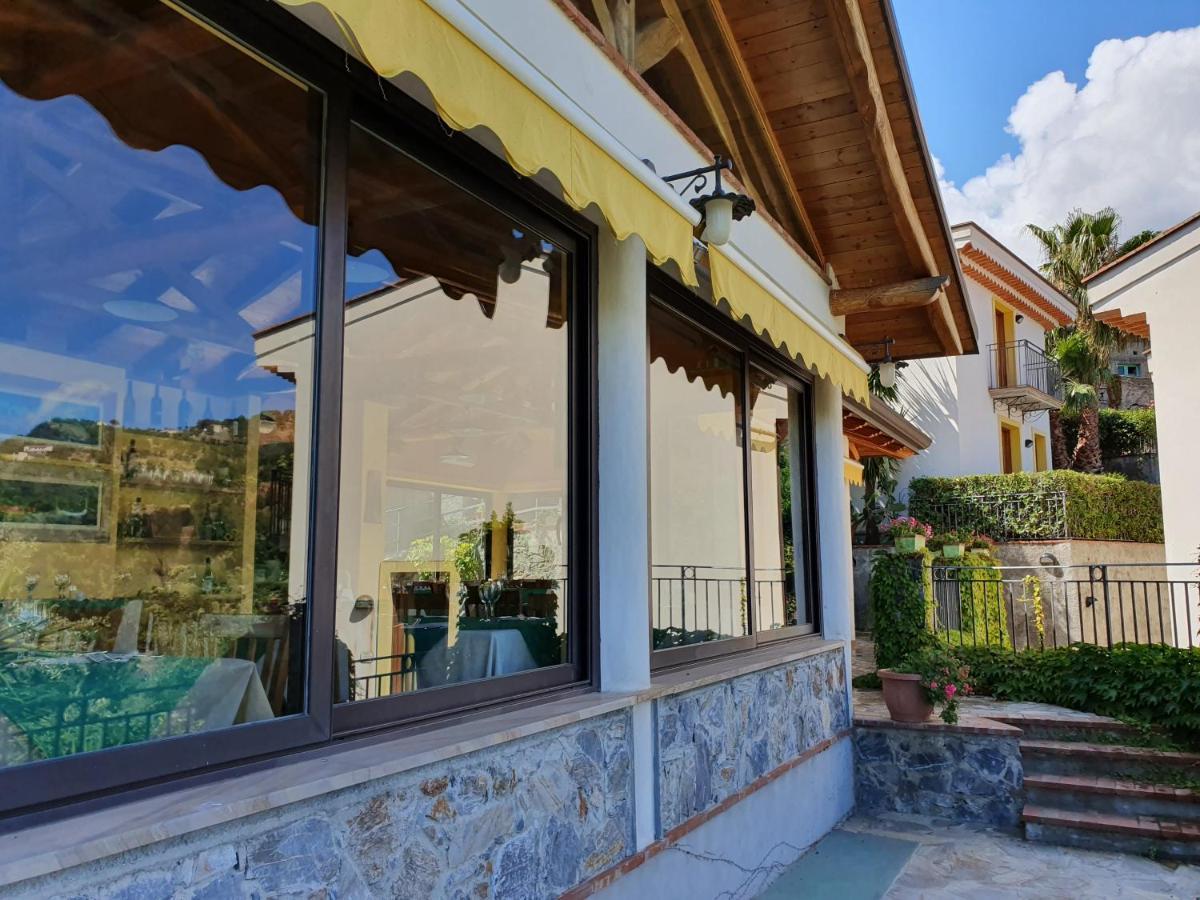 焦约萨马雷阿 Borgo San Francesco酒店 外观 照片
